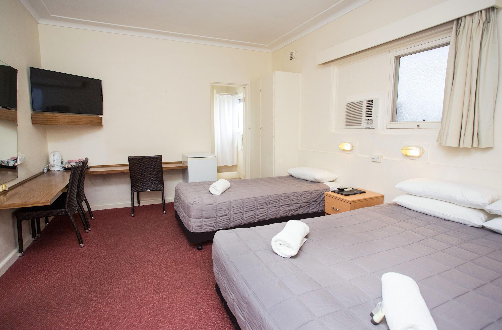 Cowra Motor Inn Exterior photo