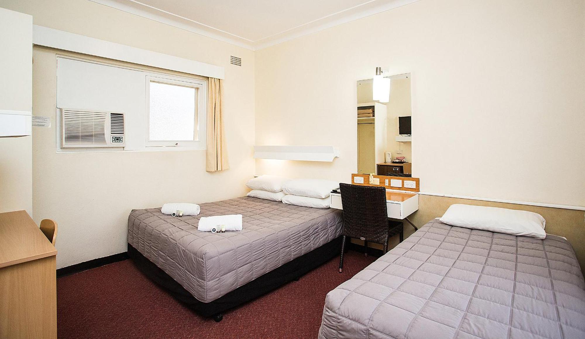 Cowra Motor Inn Exterior photo